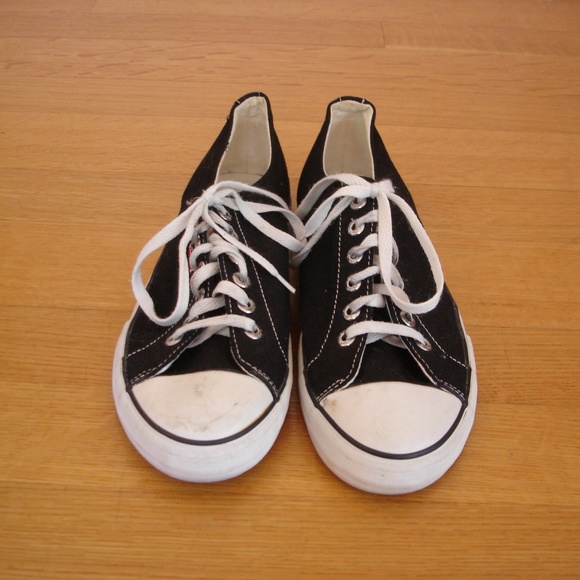 LEVI'S Size 12 Men's Black Denim Canvas Low Tops - Picture 2 of 8